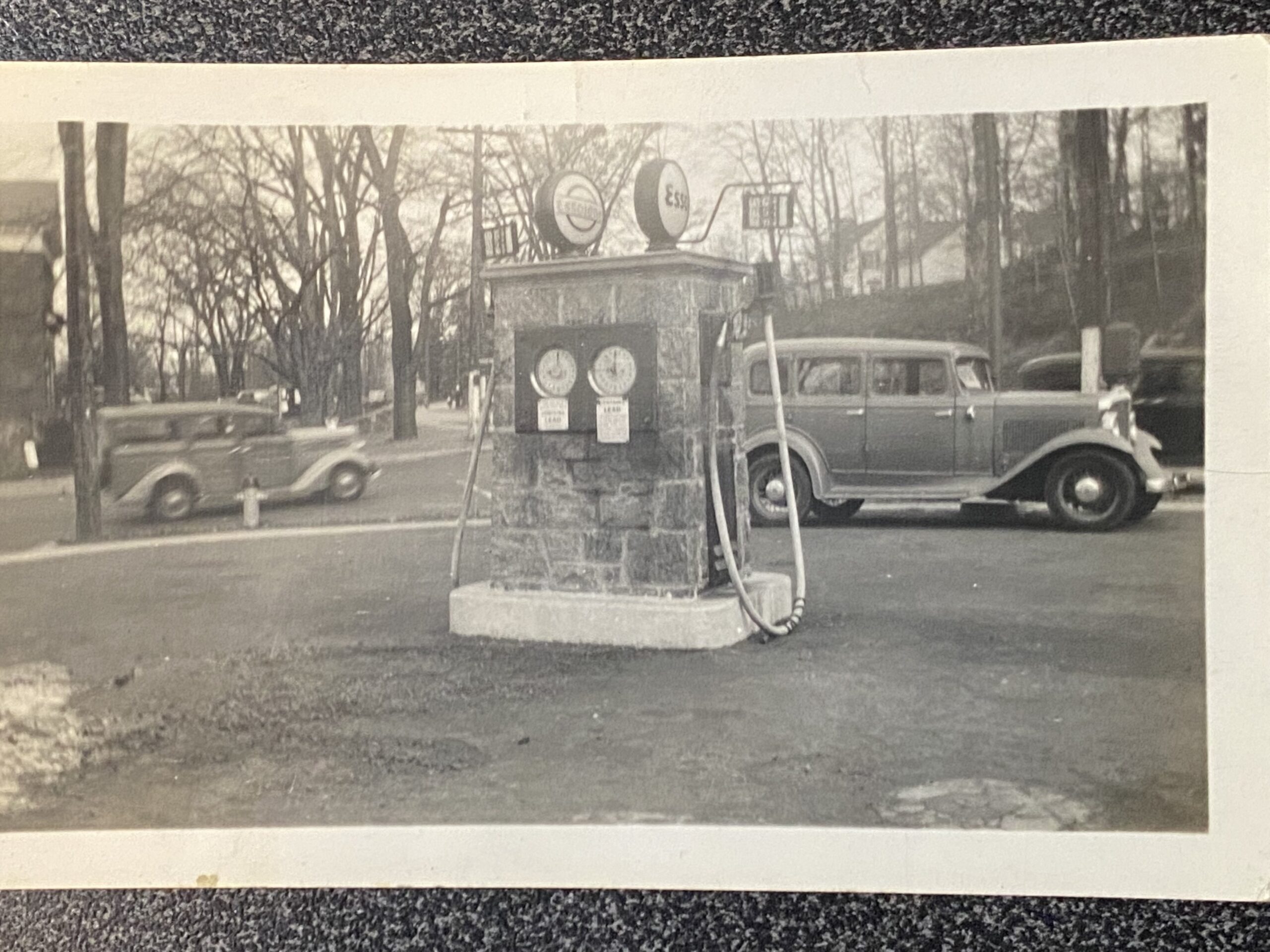 ROUND HILL SERVICE STATION NO LONGER SELLS GASOLINE Round Hill